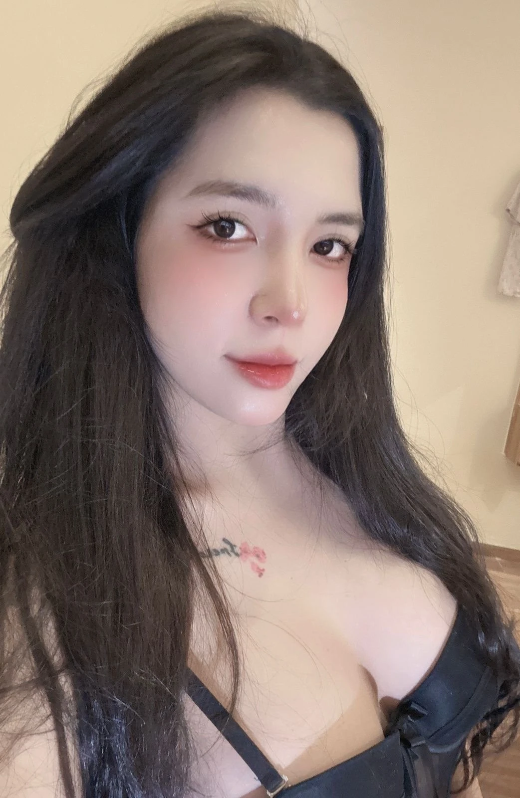 Ngọc – Colombian escort in Mumbai — 4 / 9