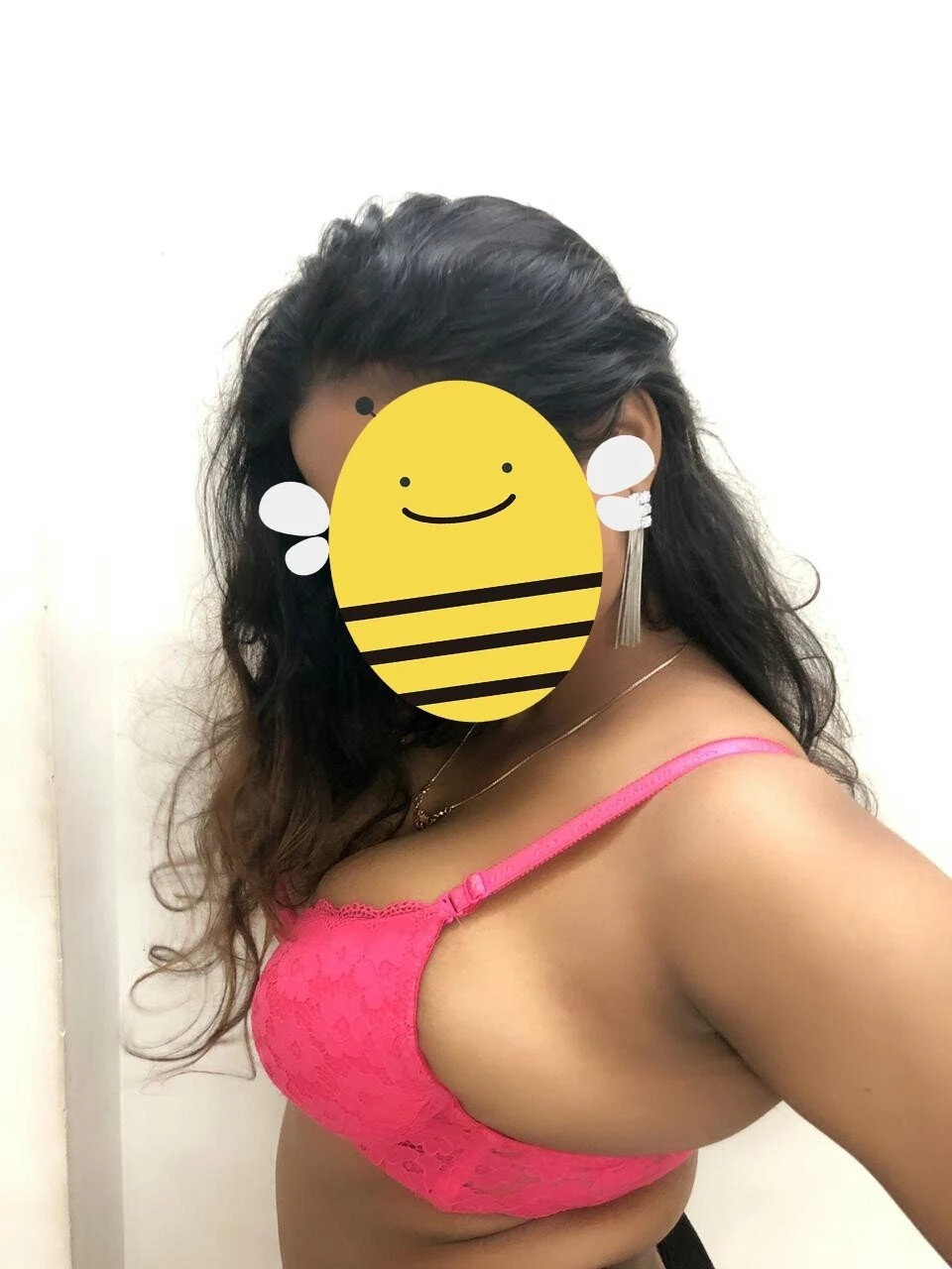 Zara690 – Indian escort in Mumbai — 3 / 15