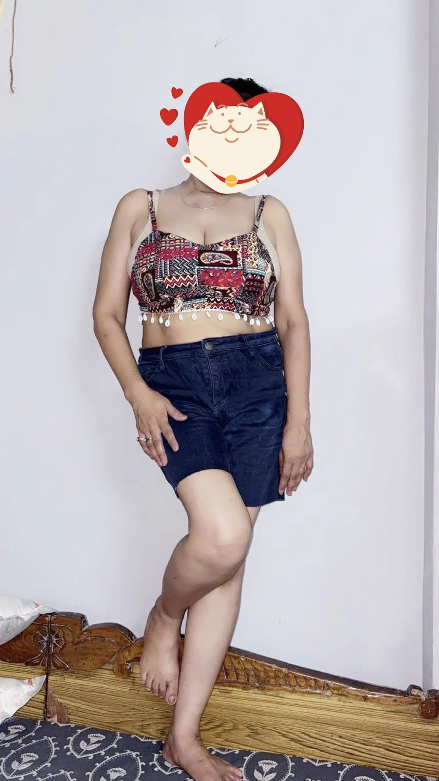 Hot Housewife (Cam n Real Meet) – Indian escort in New Delhi — 3 / 7