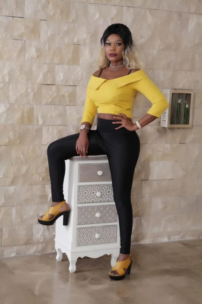 Fati – South African escort in Beirut — 3 / 5