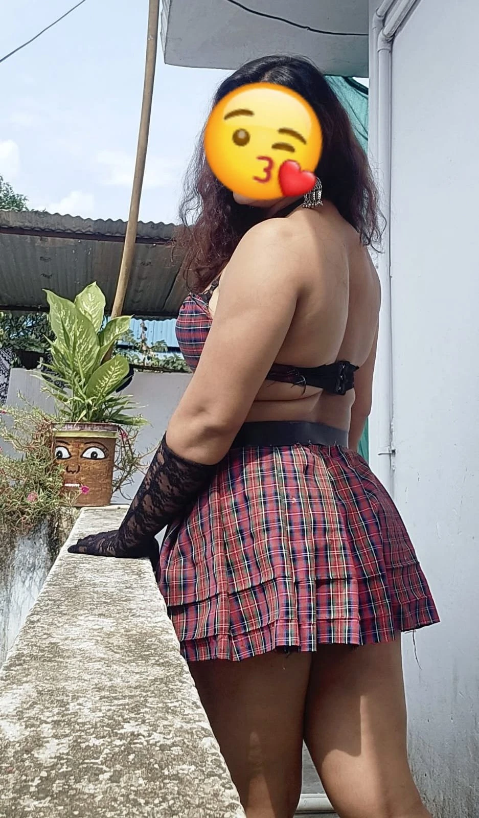 Live Cam and Meet Independent Work – Indian escort in New Delhi — 14 / 16