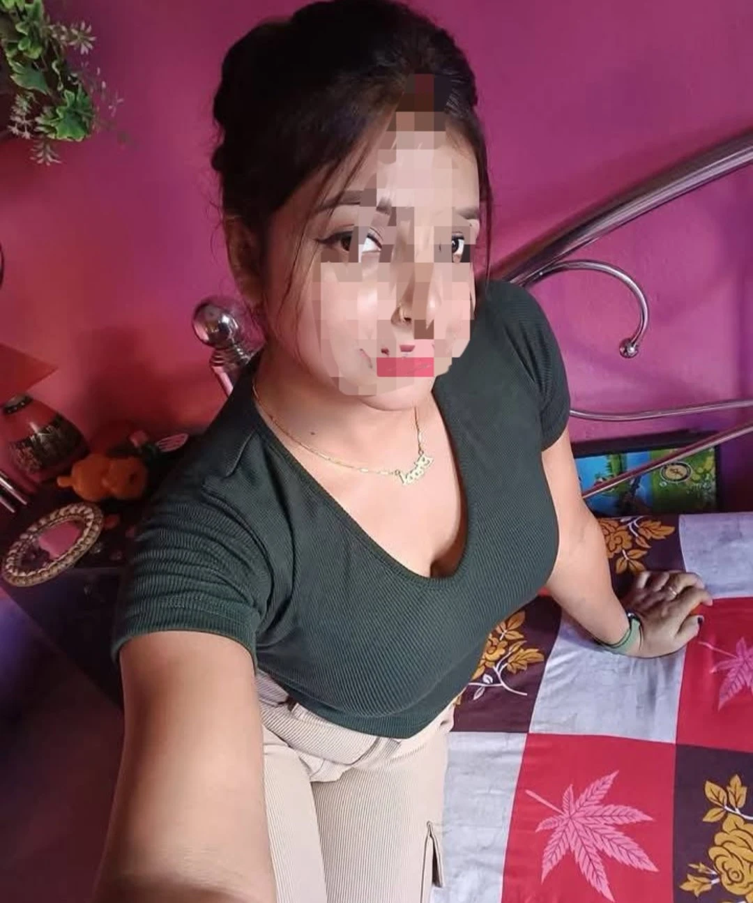 Kalpana – Indian escort in Pondicherry — 2 / 4