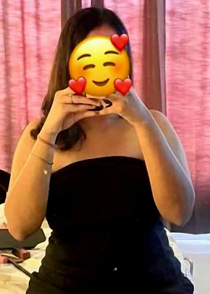 Anamika Tamil Col 7. – Sri Lankan escort in Colombo — 9 / 13