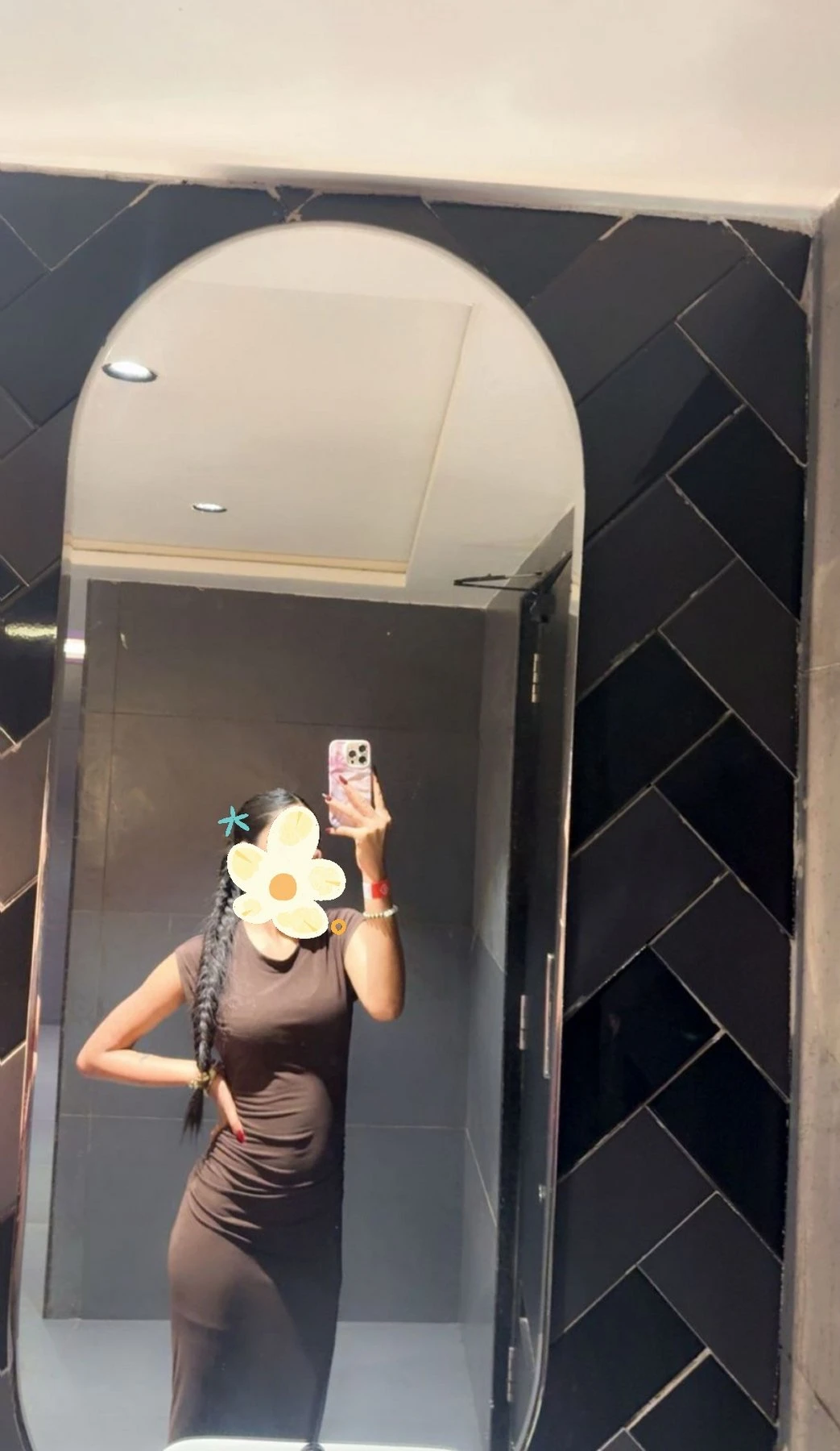 GENUINE ESCORT – Indian escort in Hyderabad — 2 / 3