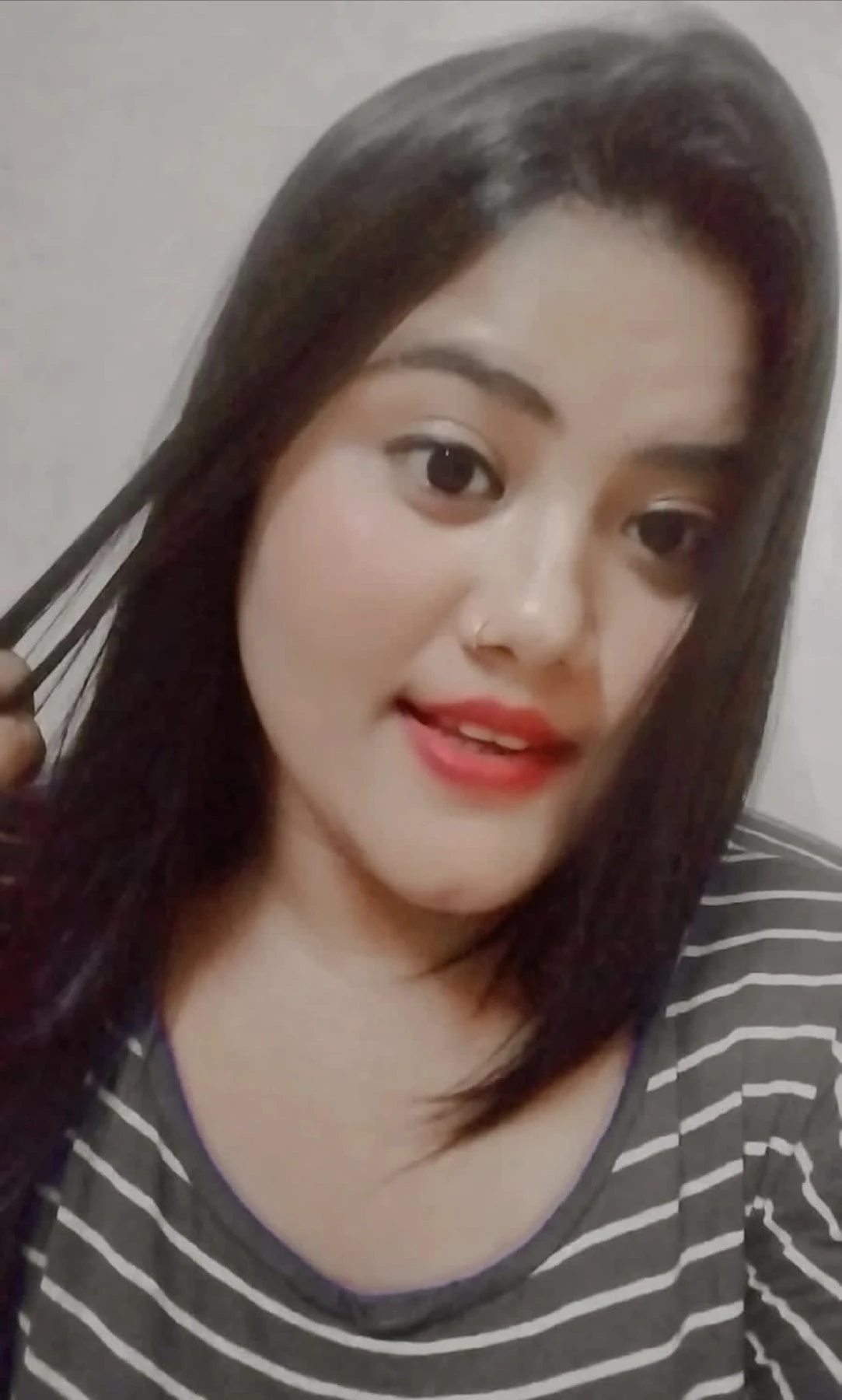 Karisma Web Cam & Real Meet – Indian escort in Mumbai — 1 / 2
