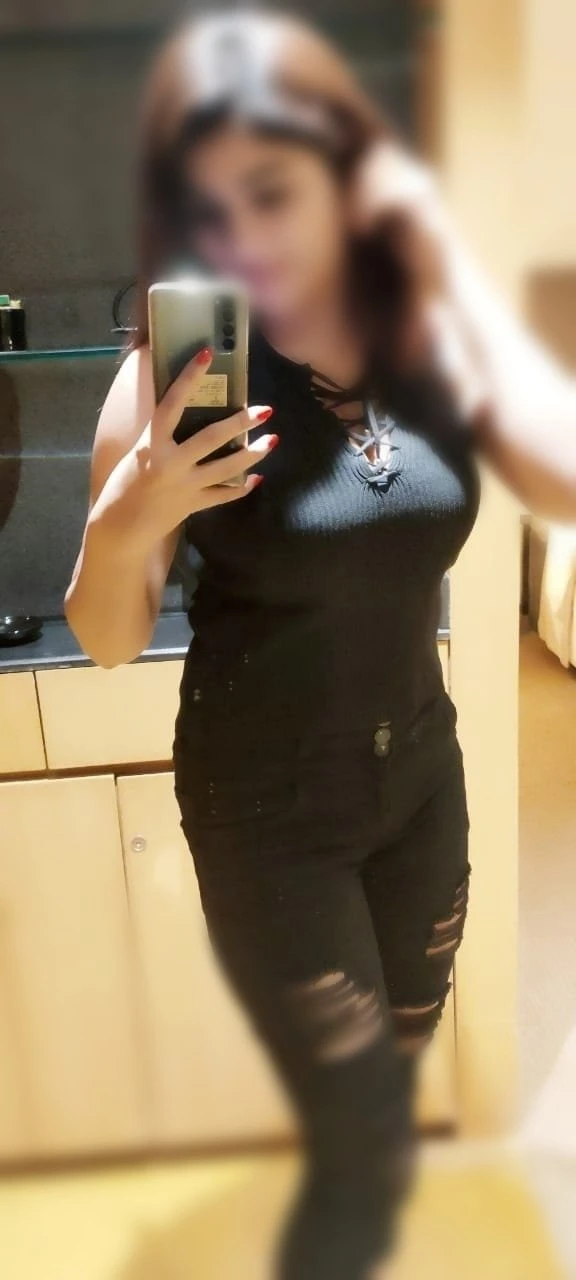 Amisha Mohit – Indian escort agency in Mumbai — 3 / 4