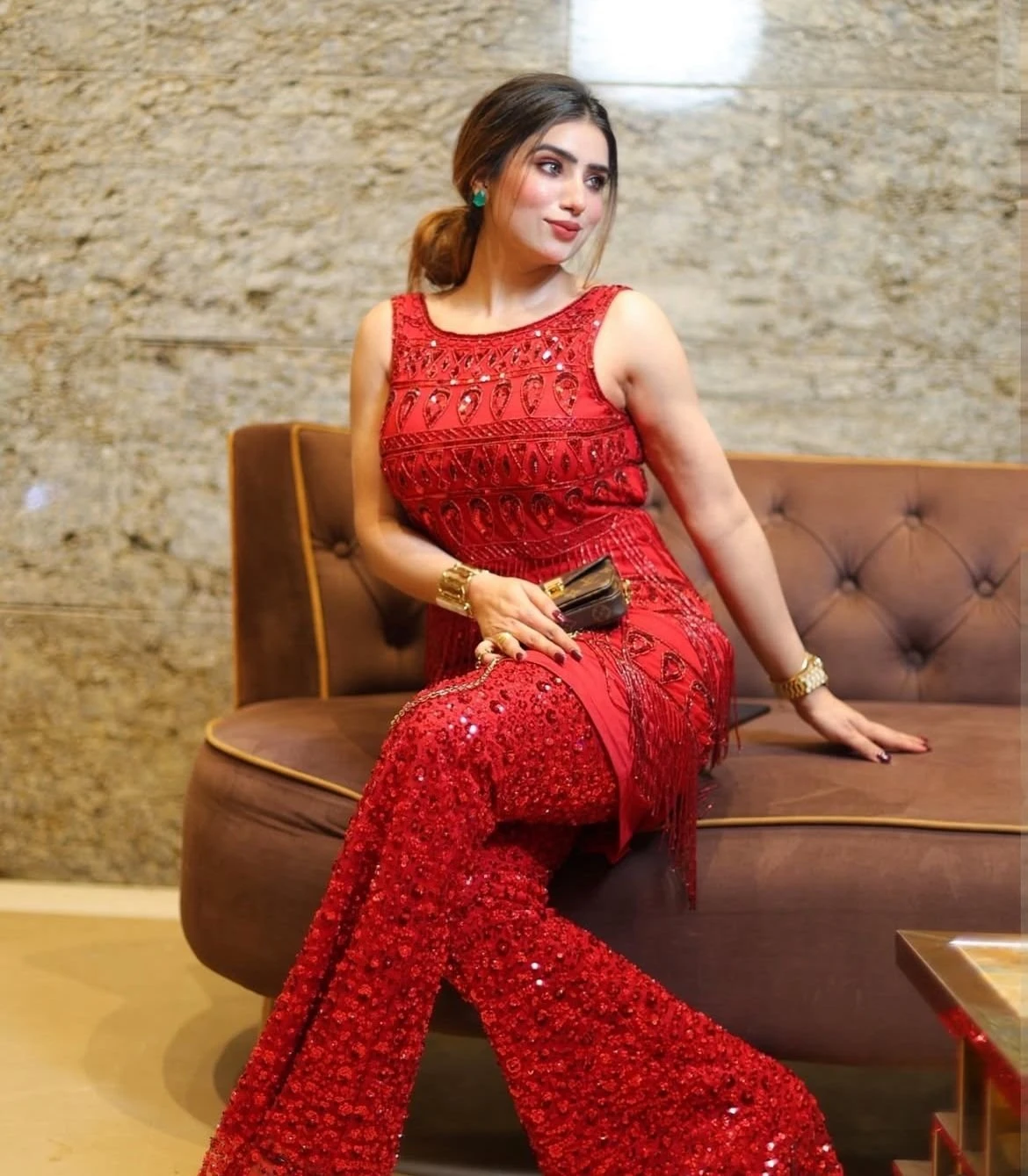 Parmeet Kaur – Indian escort in Gurgaon — 2 / 5