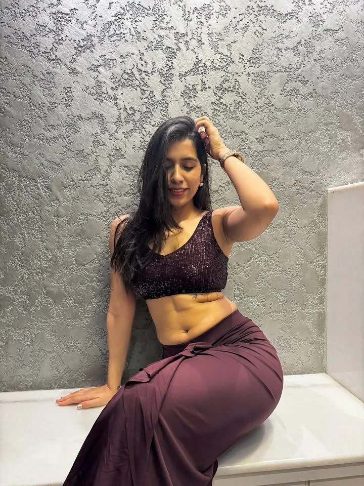 Prachi – Indian escort in Kochi — 5 / 6
