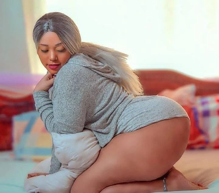 Serena – Angolan escort in New Delhi — 3 / 7