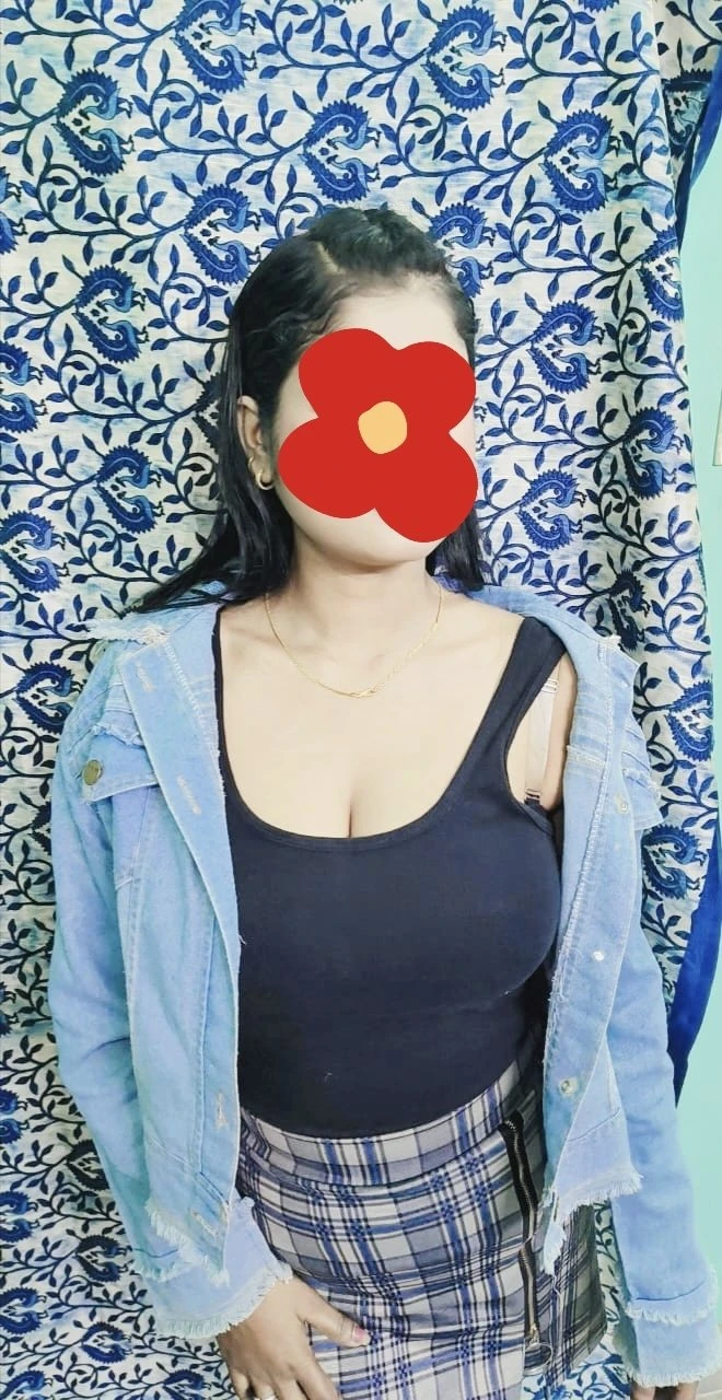 Ruchi Kaur, Silky N Hot Independent Girl – Indian escort in New Delhi — 7 / 8