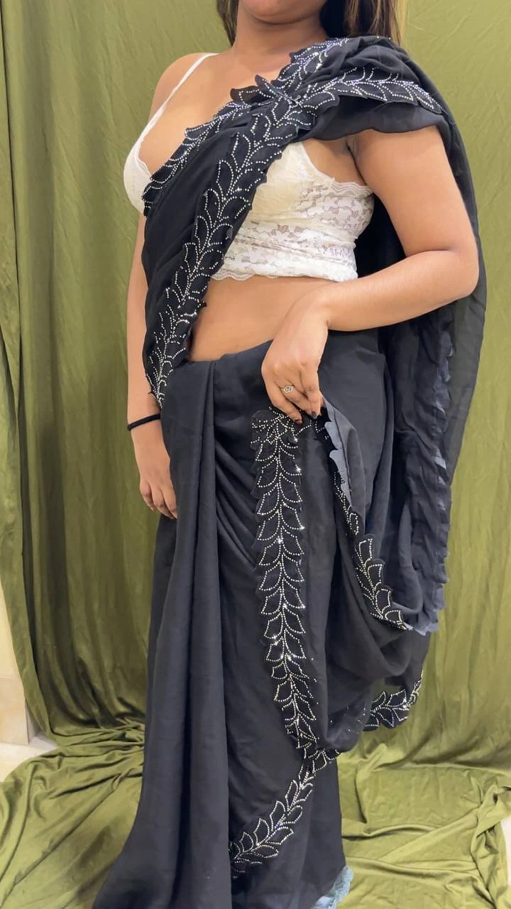 Ayat video call only – Indian escort in New Delhi — 10 / 12
