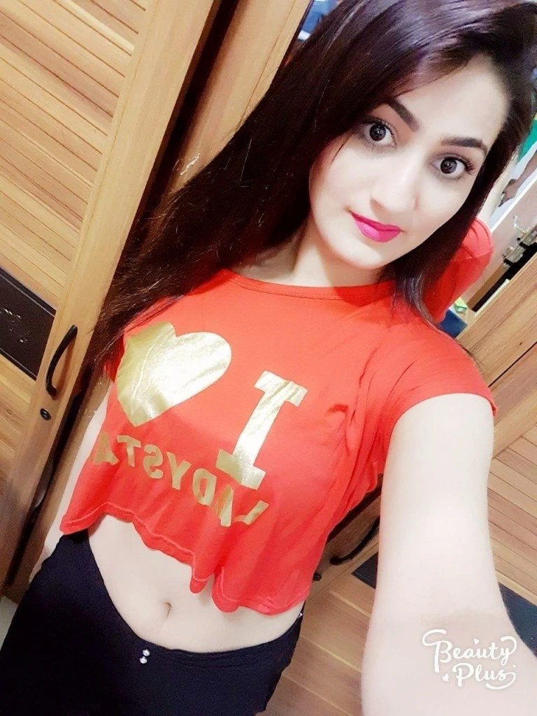 Mansi Singh – Indian escort in Navi Mumbai — 2 / 5