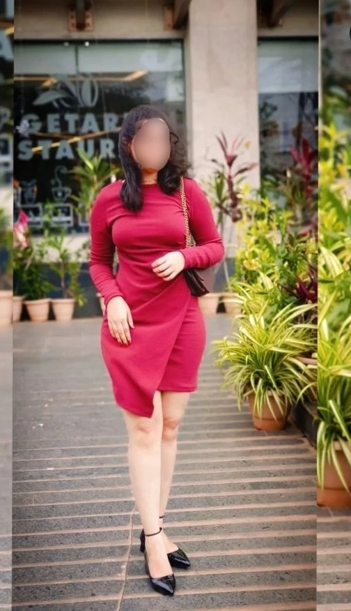 (CAM & SEX CHAT) real meet – Indian escort in Hyderabad — 4 / 5