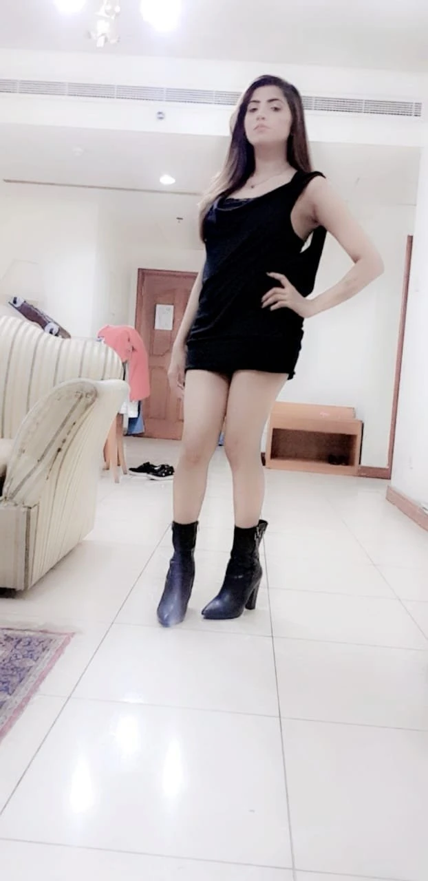 Sweta Malik – escort in Mumbai — 3 / 7