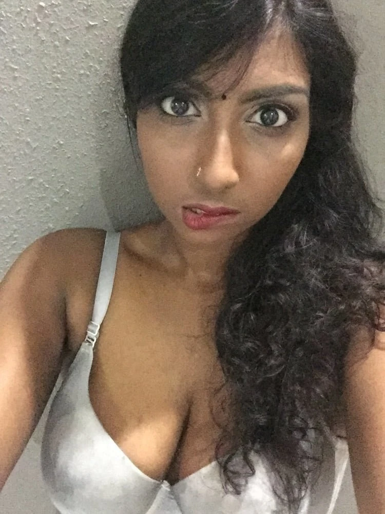 Anumati Sekar – escort in Colombo — 6 / 9