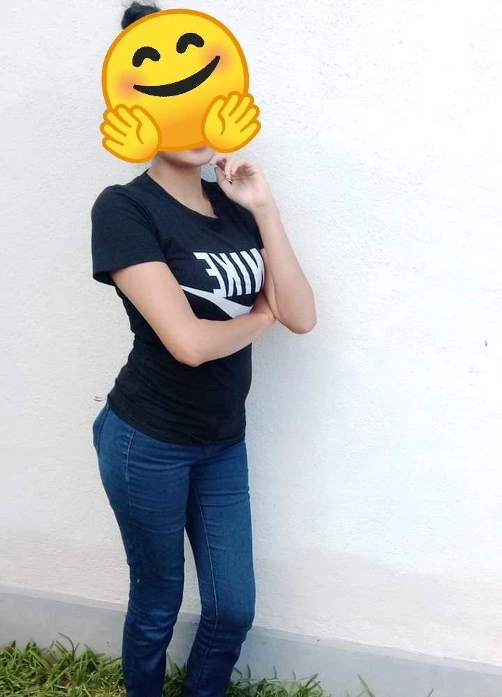 Shehani – Sri Lankan escort in Colombo — 18 / 20