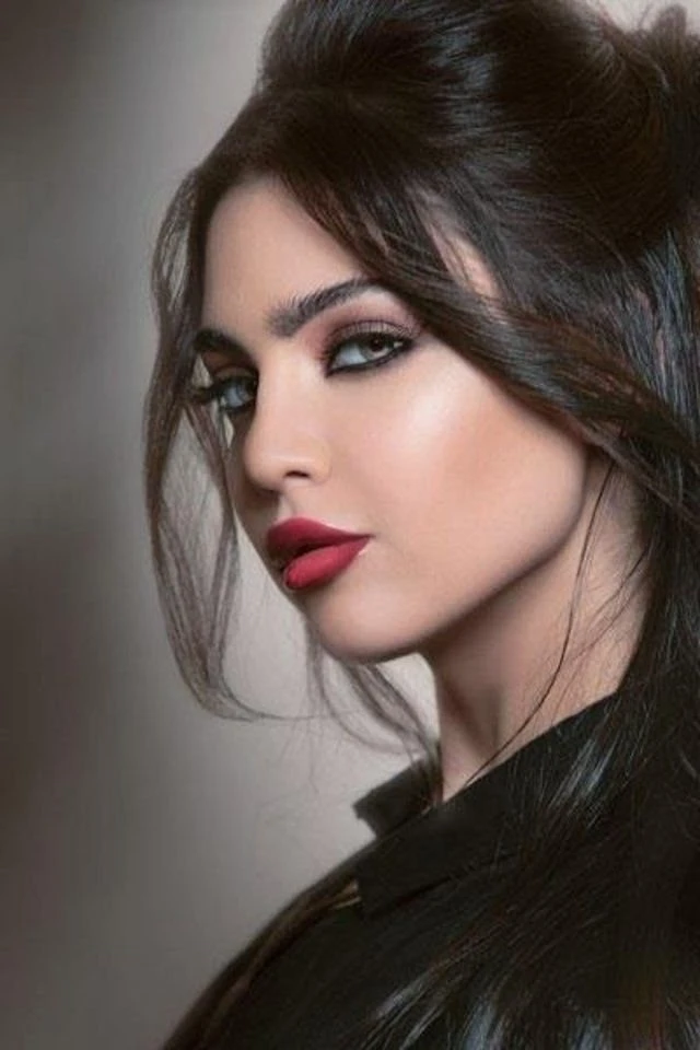 Linda – Syrian escort in Erbil — 2 / 5