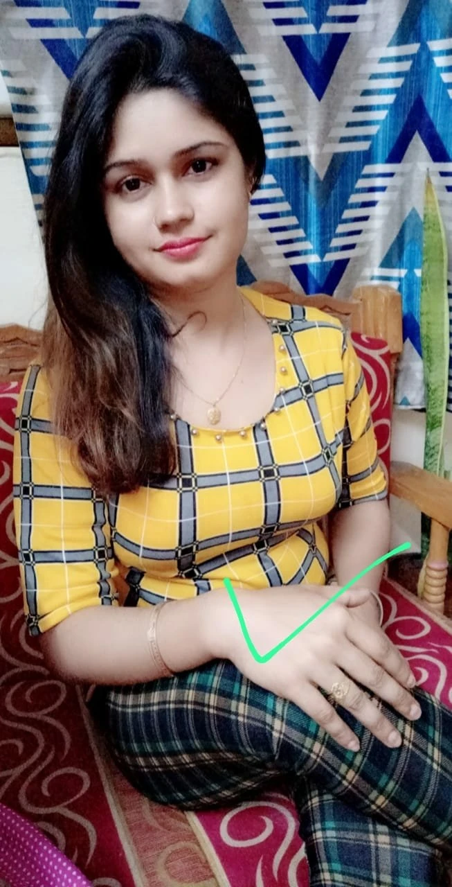 Geet Roy – Indian escort in New Delhi — 1 / 2