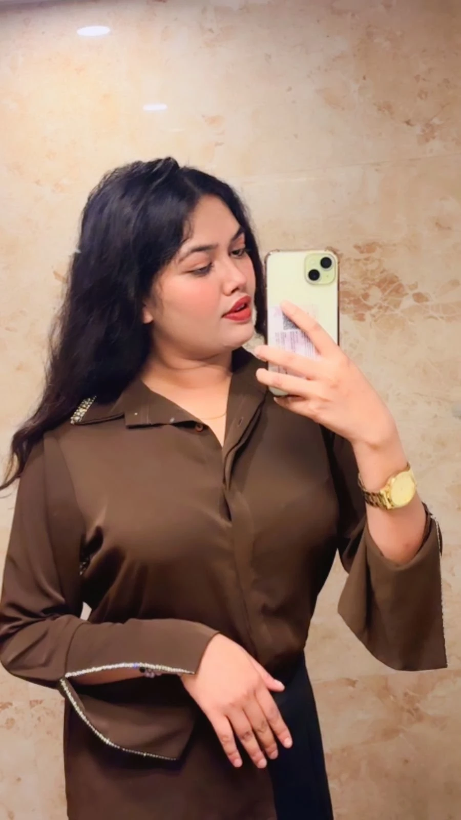 Ananya Sanyal – Indian escort in Mumbai — 3 / 5