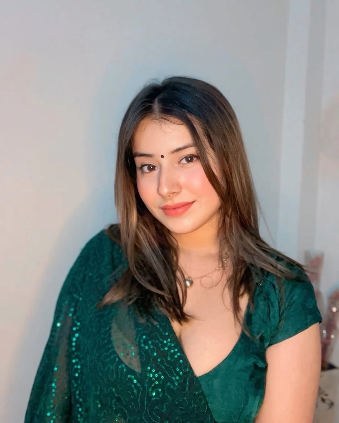 Monika – Indian escort in Lucknow — 3 / 4