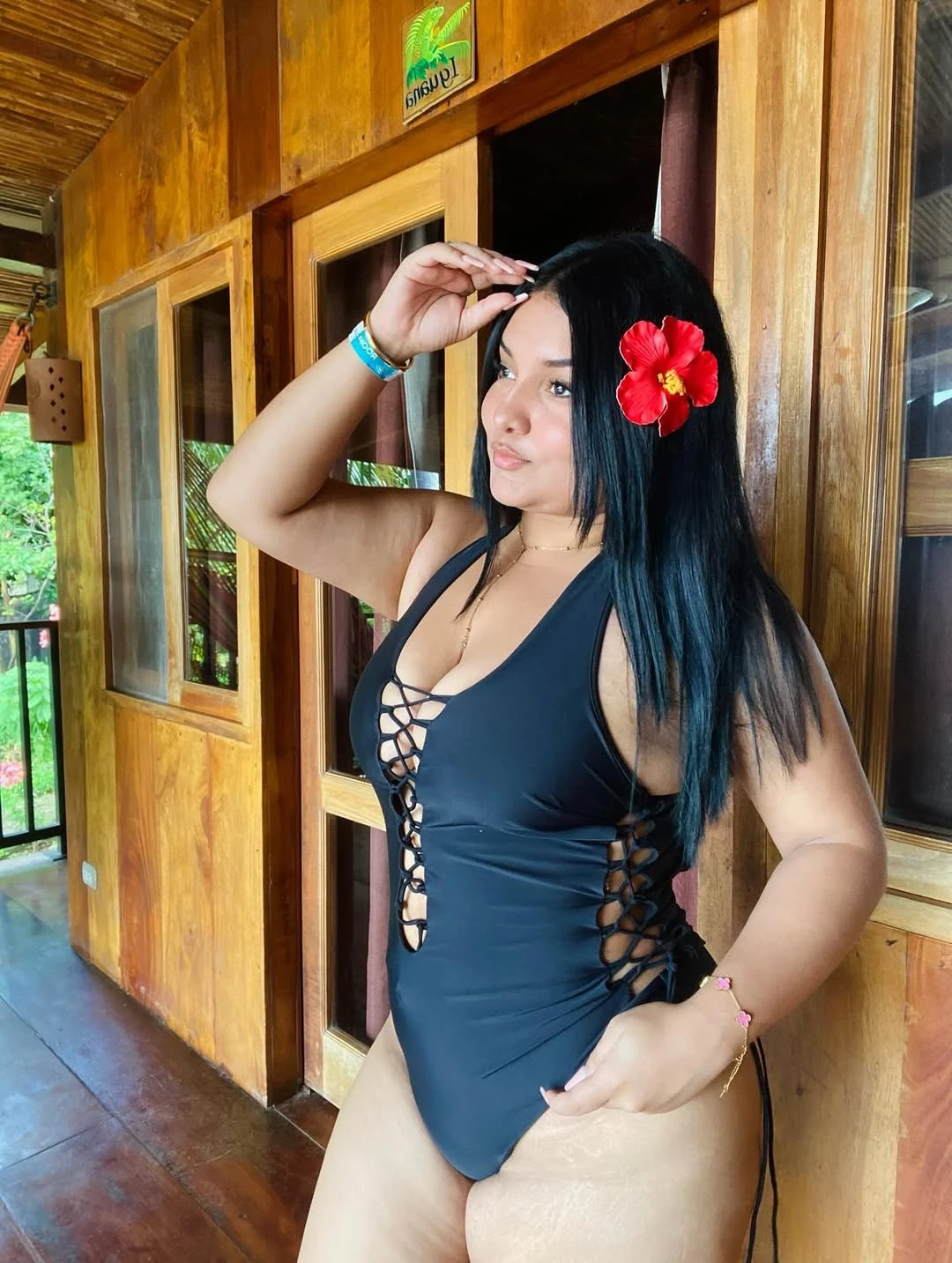 Lise – escort in Pune — 2 / 4