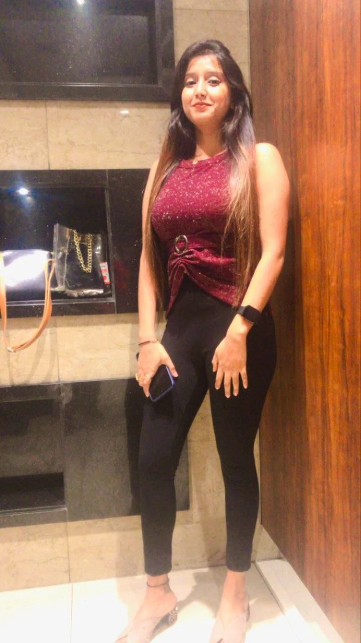 Shruti GFE – Indian escort in Hyderabad — 1 / 7