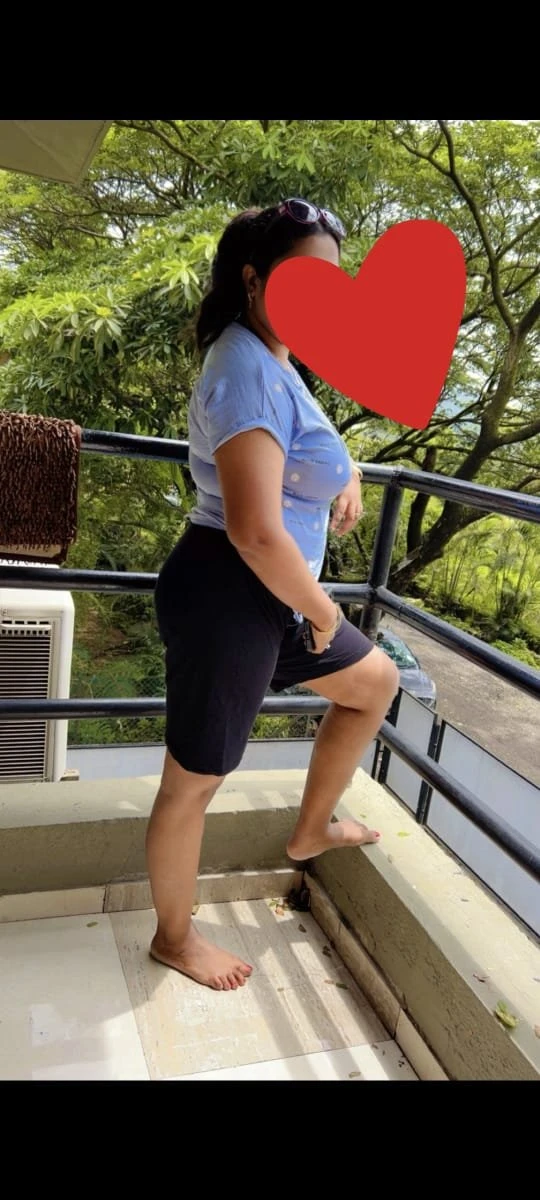 Couple Fun – escort in Mumbai — 1 / 3