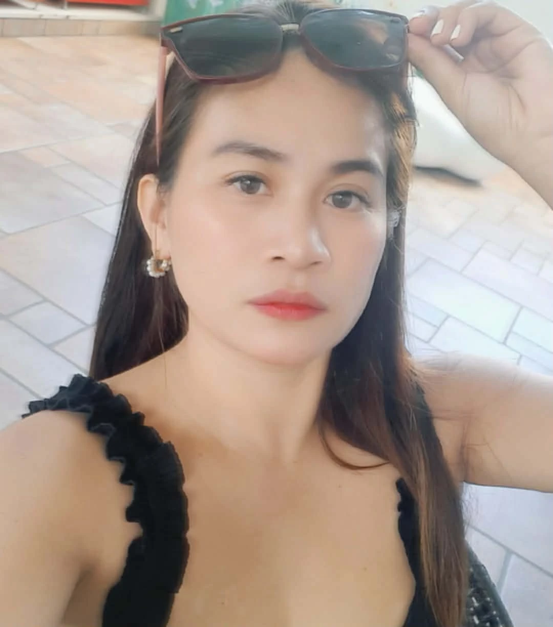 Real Sisters in Town – Filipino escort in Hong Kong — 7 / 9