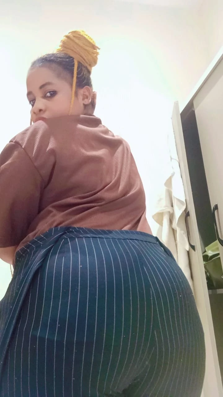 Shilla African Sex Queen – South African escort in Mumbai — 4 / 5