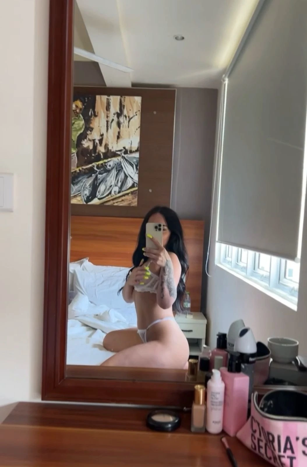 Amirä – Filipino escort in Maldives — 9 / 11