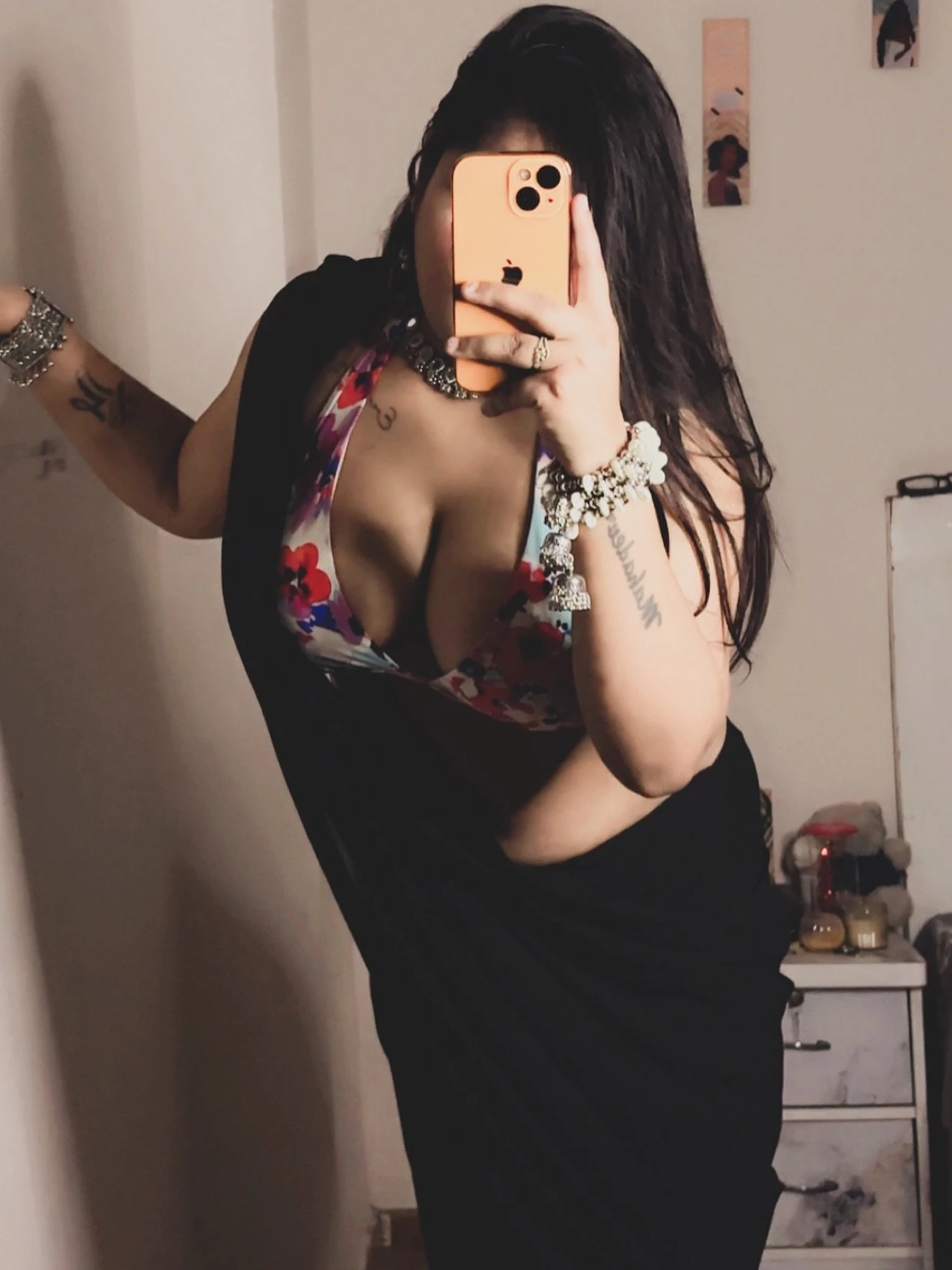 I Am Pooja Cam Session and Real Session – Indian dominatrix in Kolkata — 2 / 7