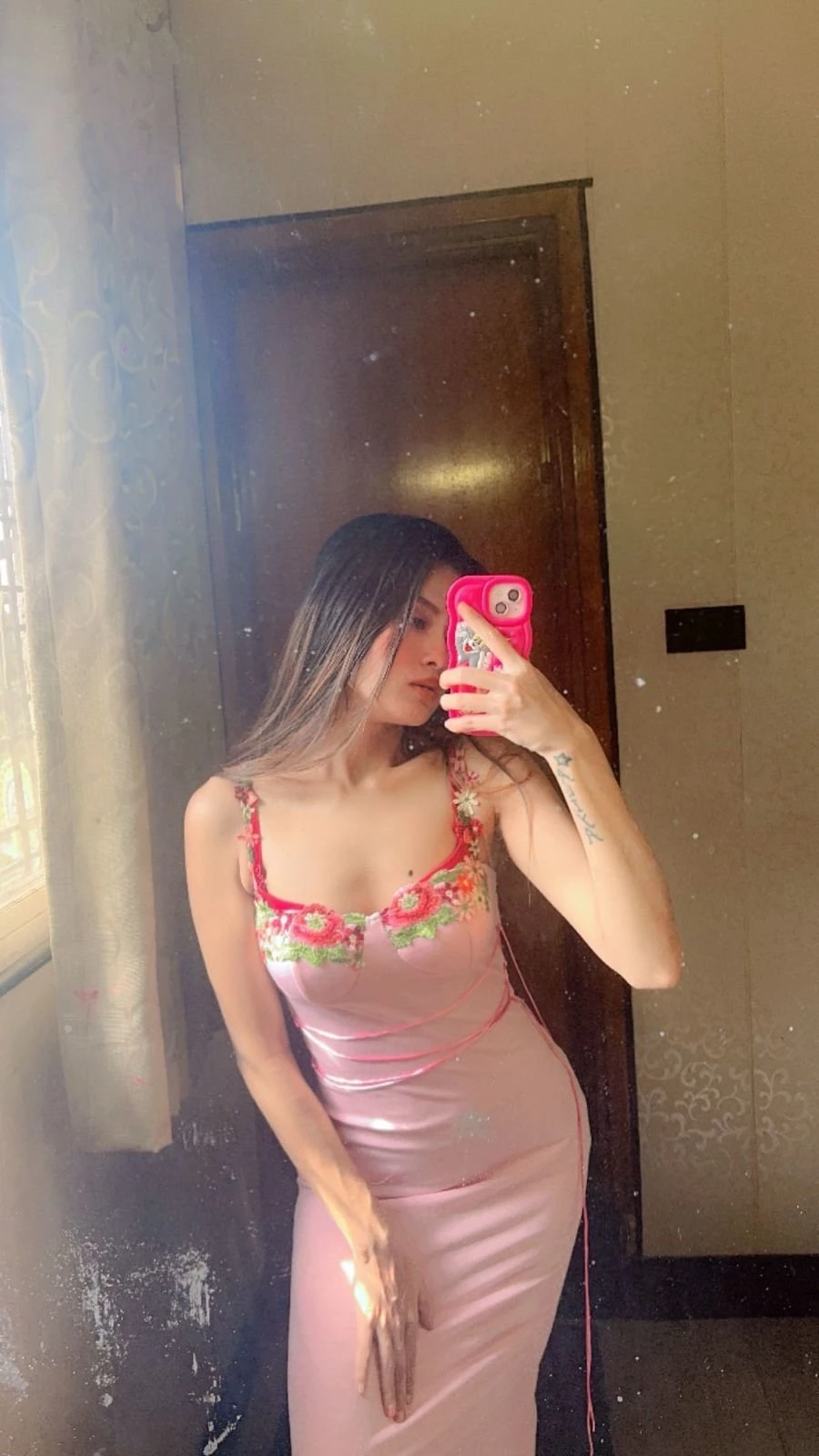 MALINA HIGH PROFILE ESCORT IN AROC – Indian escort in New Delhi, Escort, New Delhi