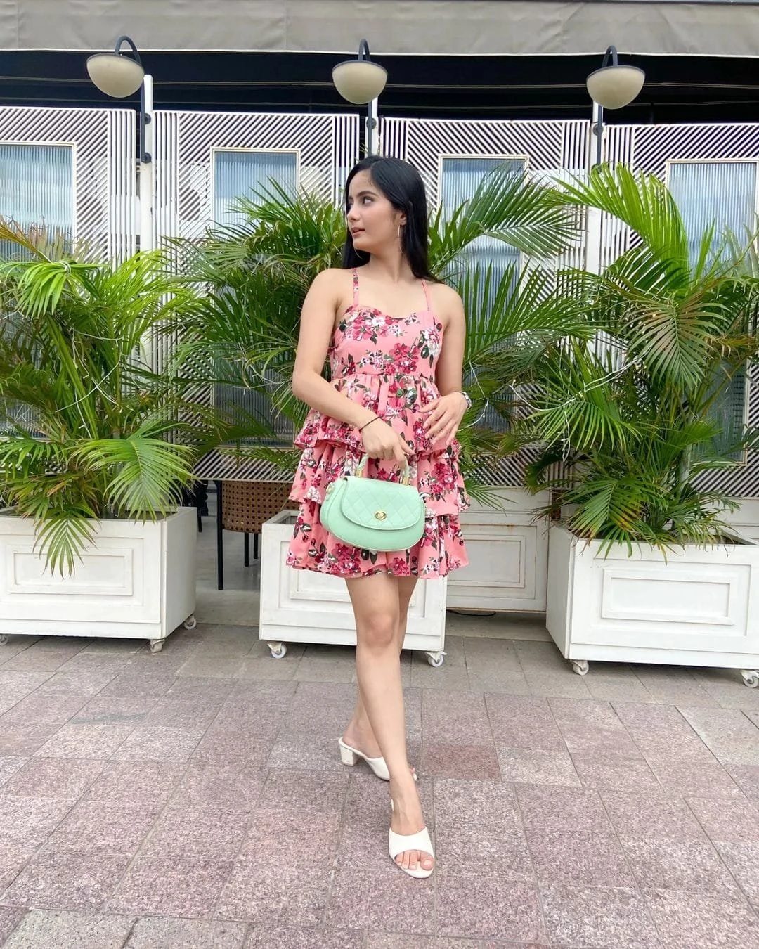 Nikita Sharma – Indian escort in Bangalore — 2 / 3