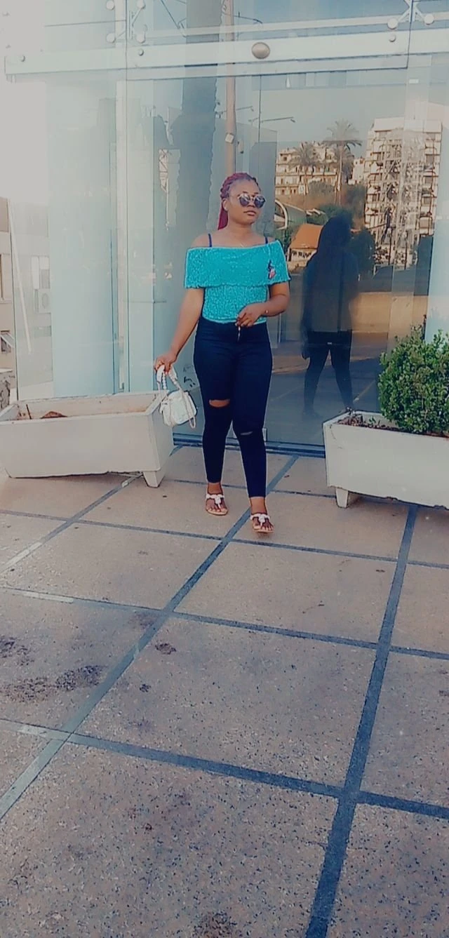 Liza – escort in Beirut — 4 / 5