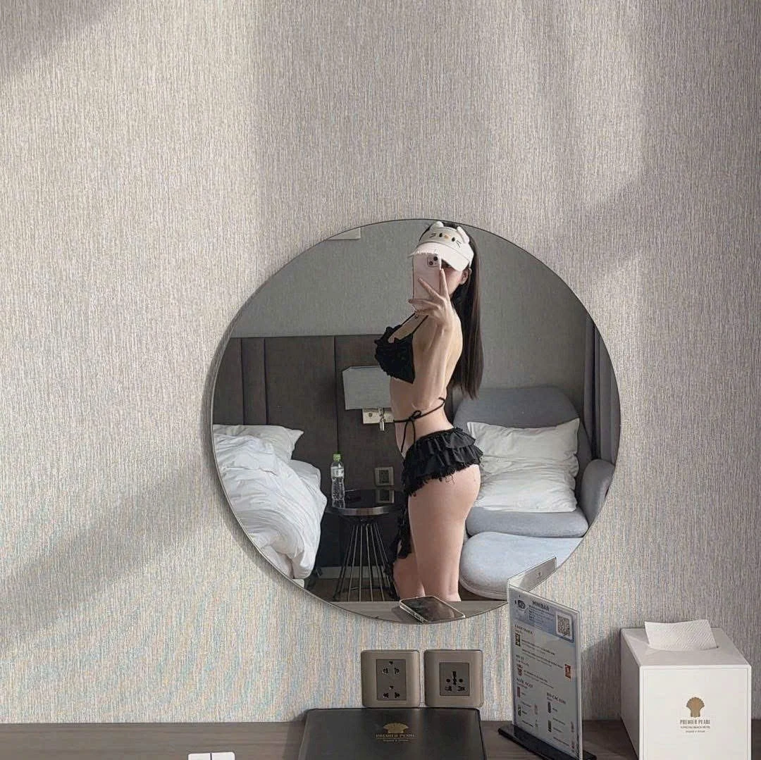 Deep throat, Cim Best Service – Vietnamese escort in Nha Trang — 6 / 10