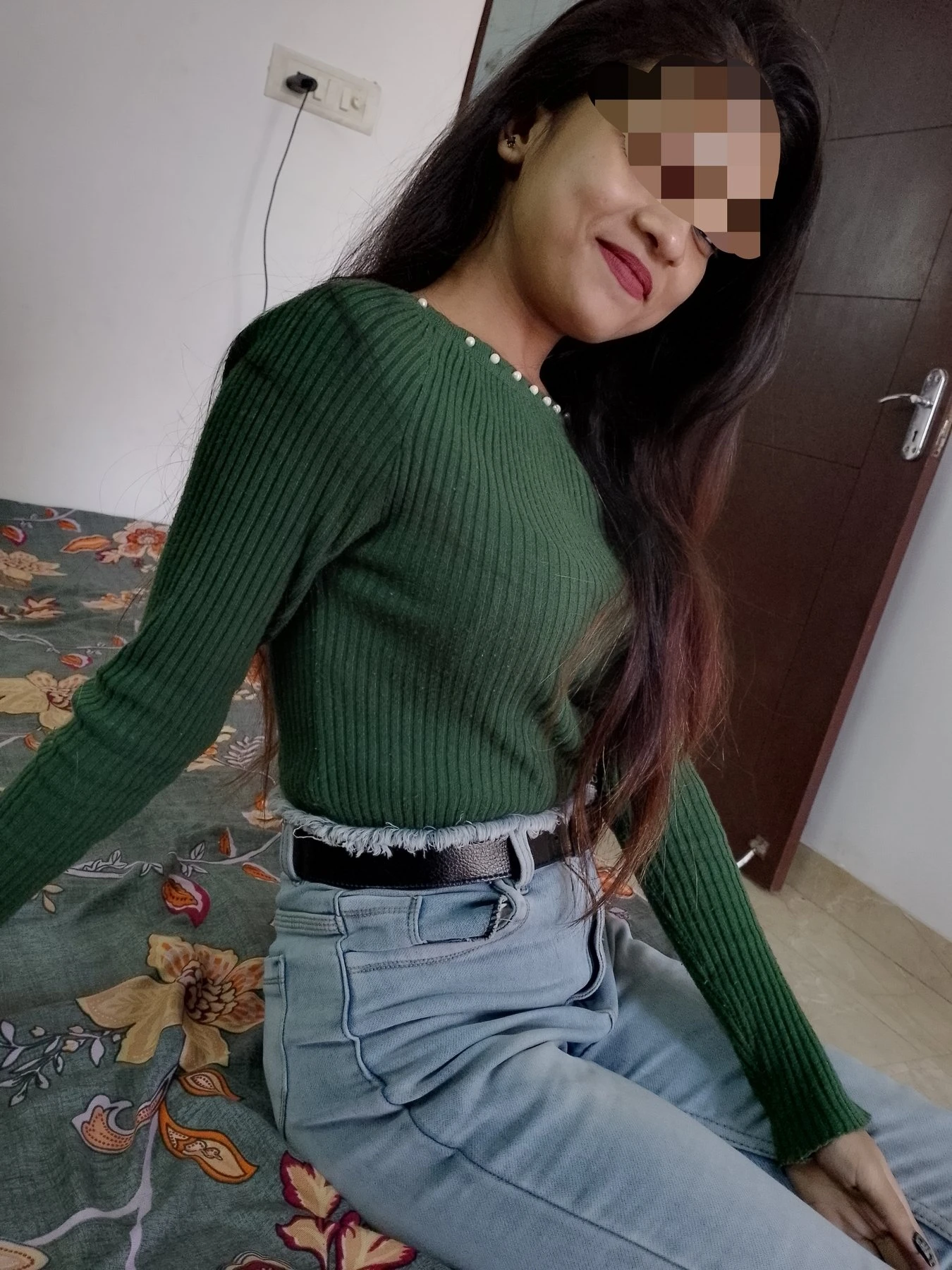 Horny Independent Girl Video Confirmatio – Indian escort in New Delhi — 3 / 11
