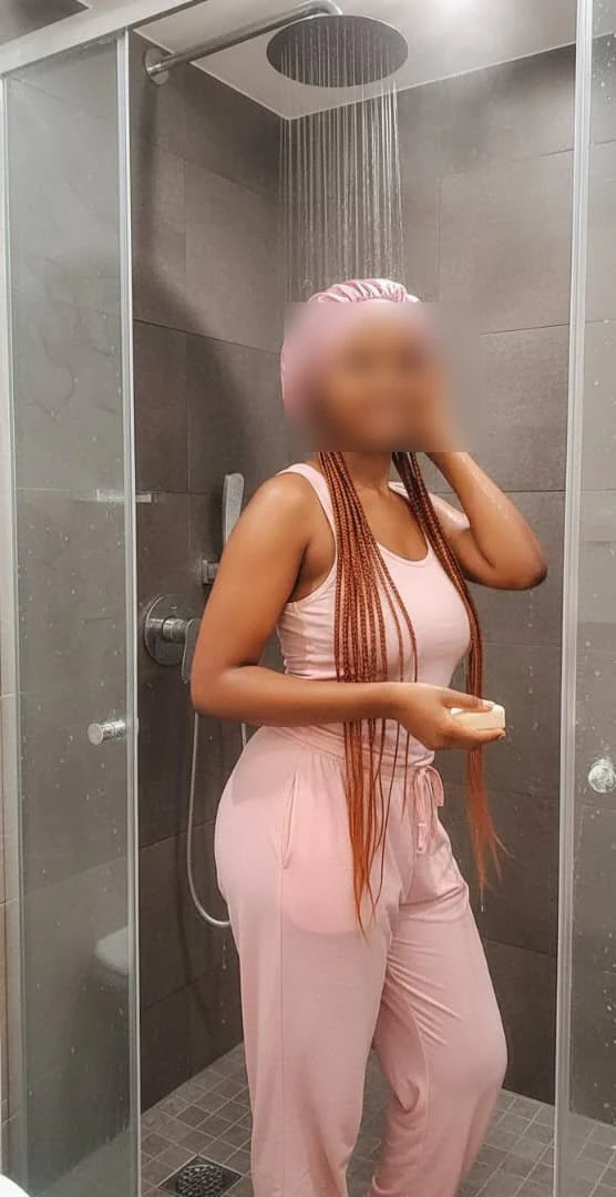 NIA, REAL PLEASURE OF AFRICAN SEX – South African escort in New Delhi — 3 / 6
