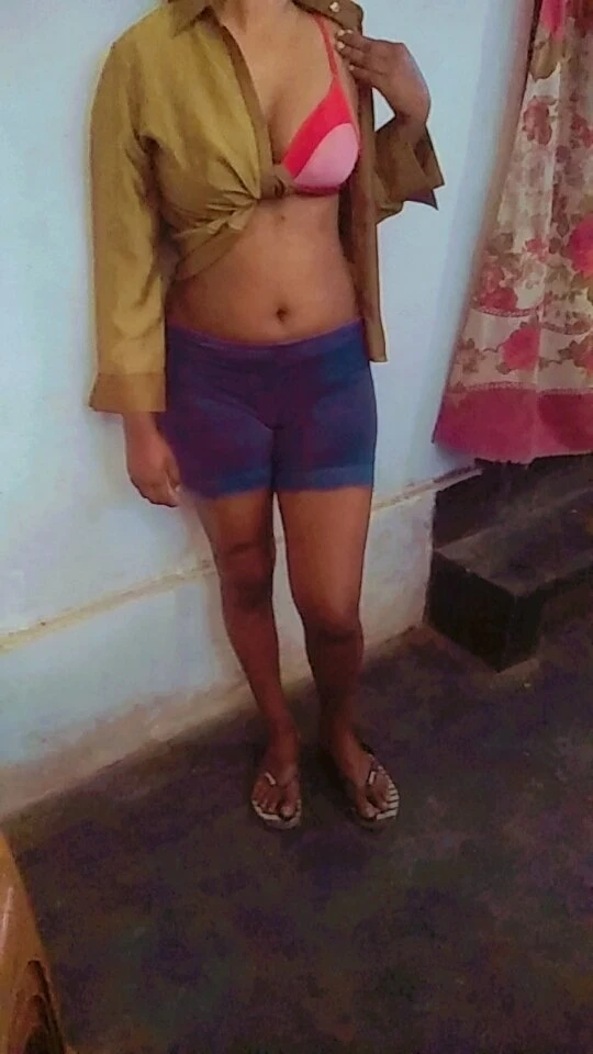 Yureni Live Web Cam Modling Girl – Sri Lankan escort in Colombo — 2 / 6