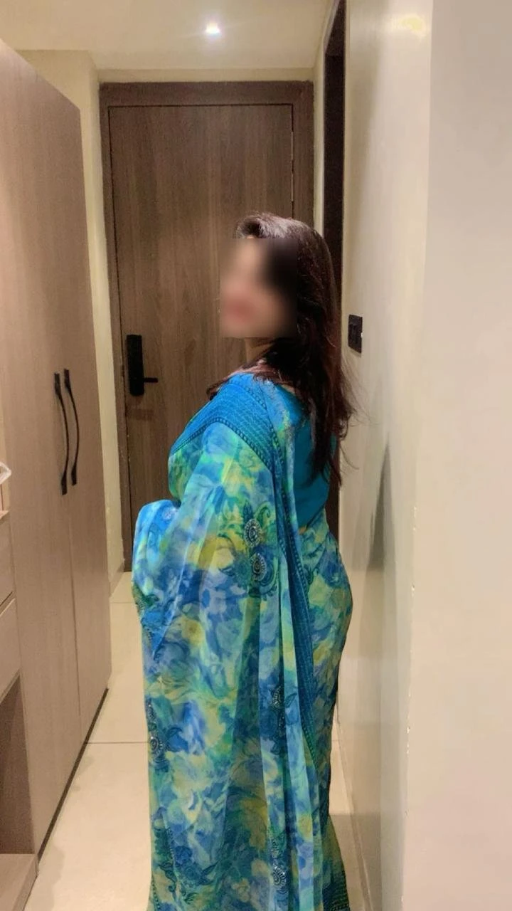 South Indian Housewife Cam Show – Indian escort in Mumbai, Escort, Mumbai