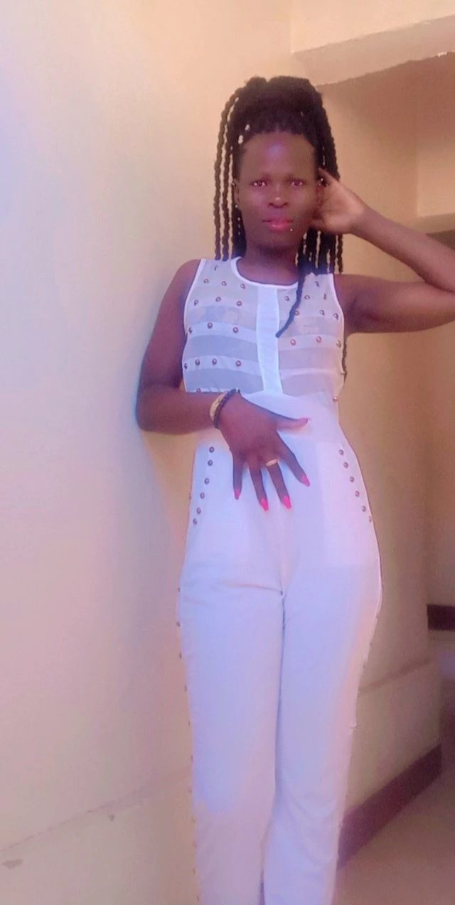 Minaj – Zimbabwean escort in Hyderabad — 3 / 4