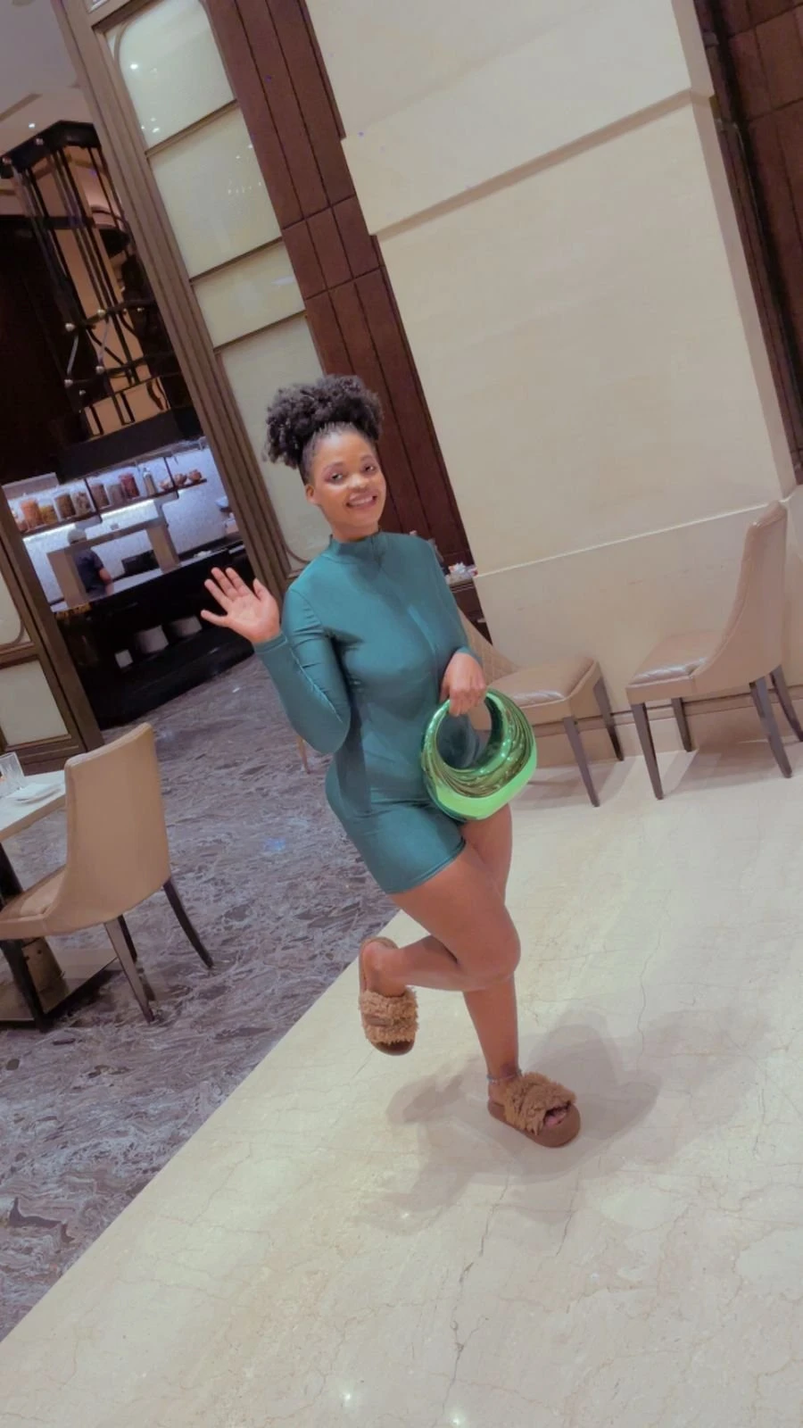 Shannel – Ethiopian escort in Pune — 13 / 14