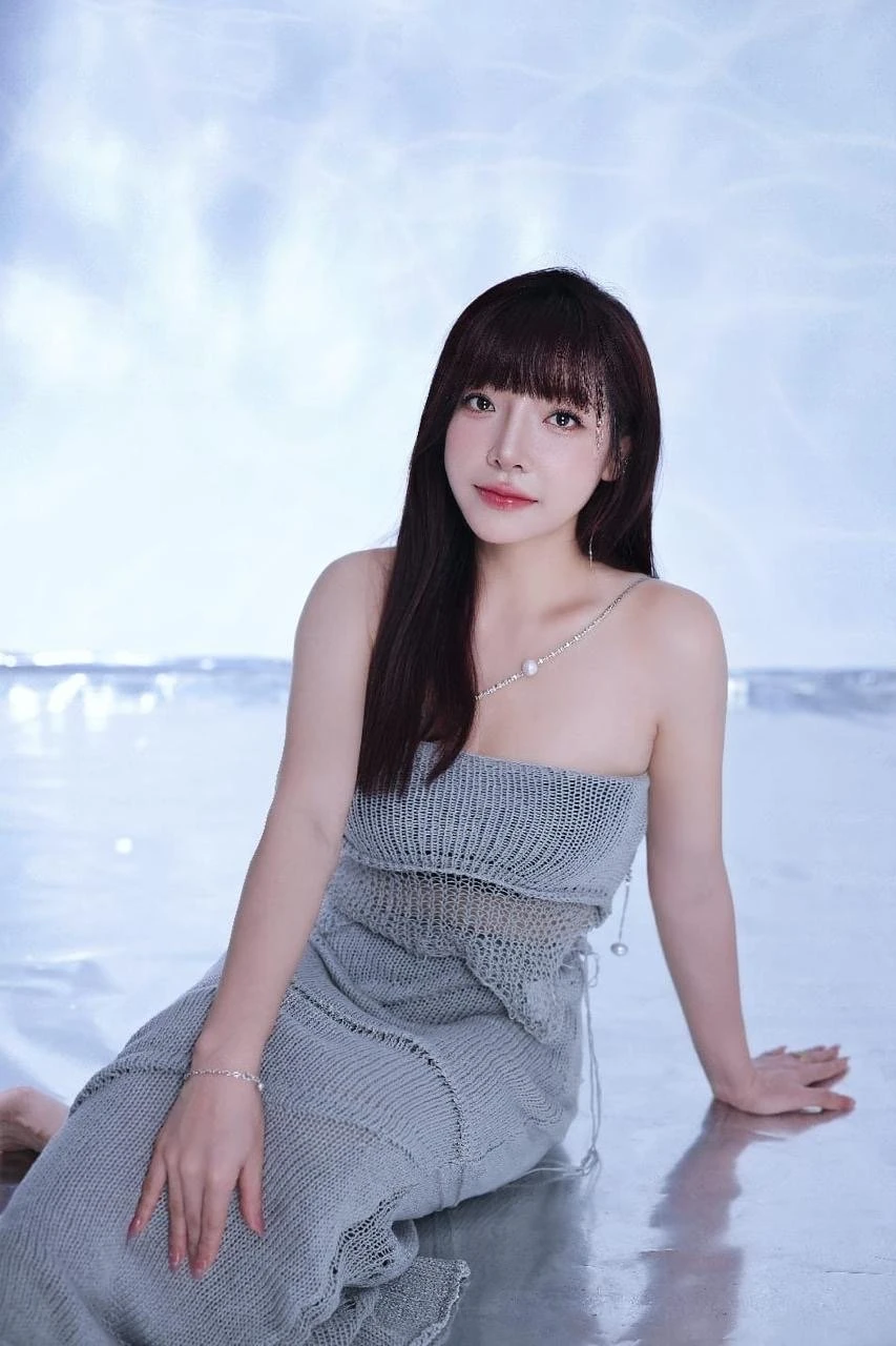 Rica – Filipino escort in Hanoi — 10 / 13