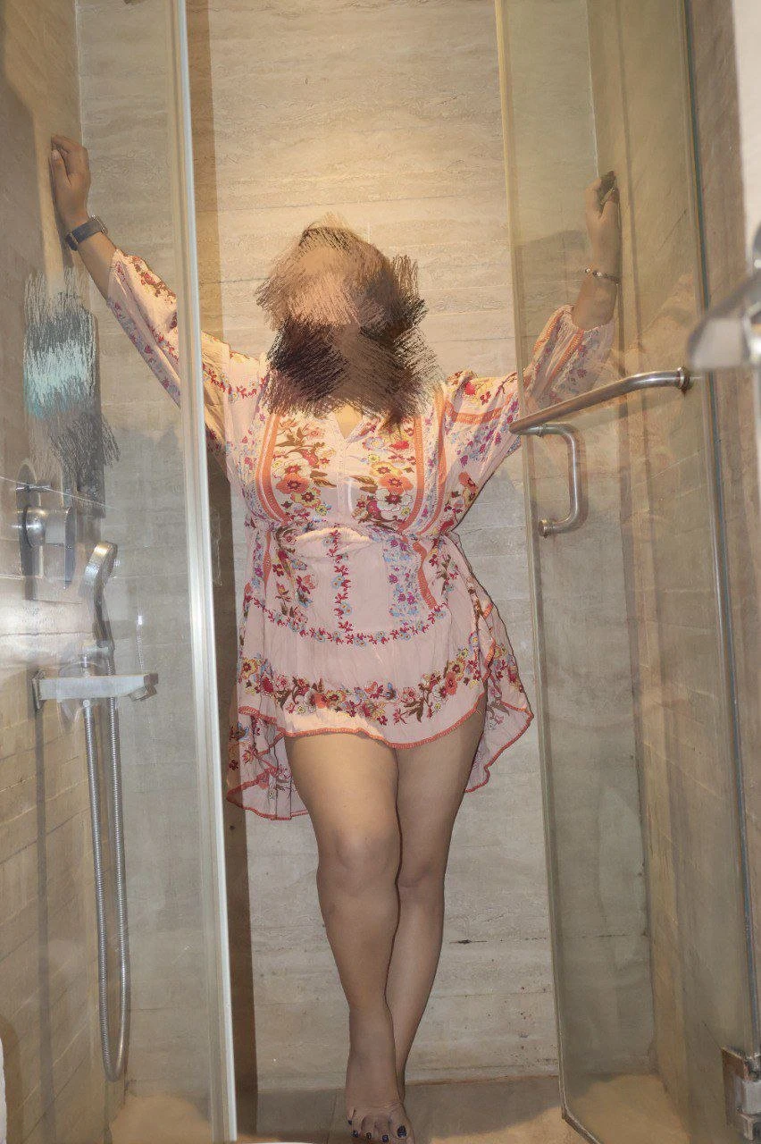Bong Beauty Trisha – Indian escort in Kolkata — 2 / 14