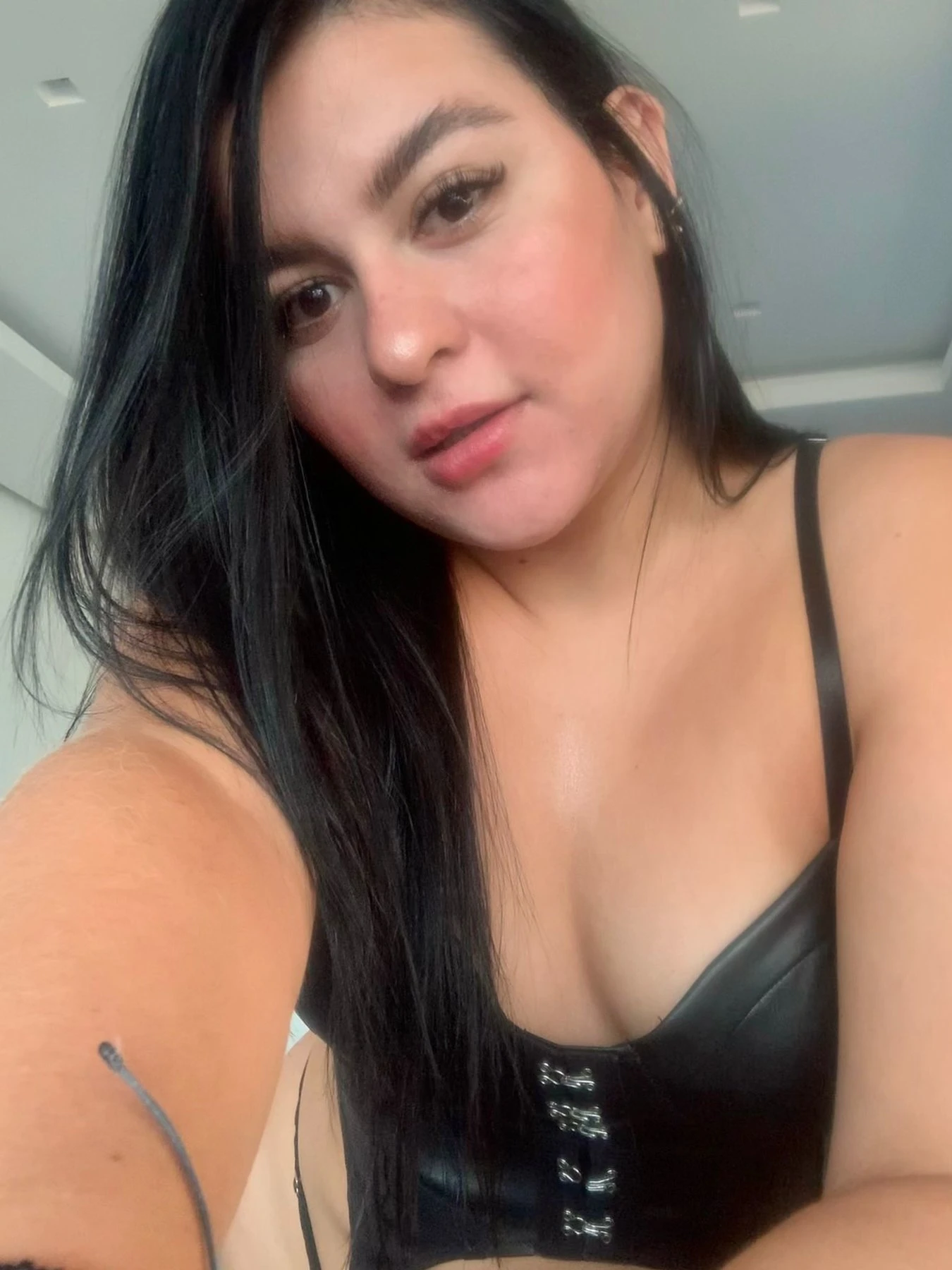 Ximena New Fantasy – Colombian escort in Malta — 13 / 15