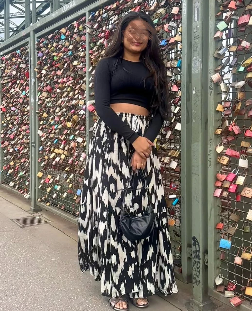 Priyanka Cam Show or Real Meet – Indian escort in Hyderabad — 4 / 5