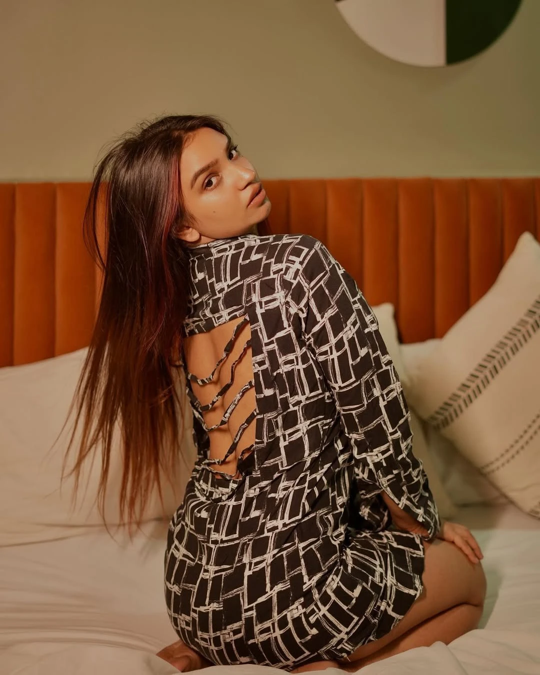 Jeni – Indian escort in Navi Mumbai — 2 / 4