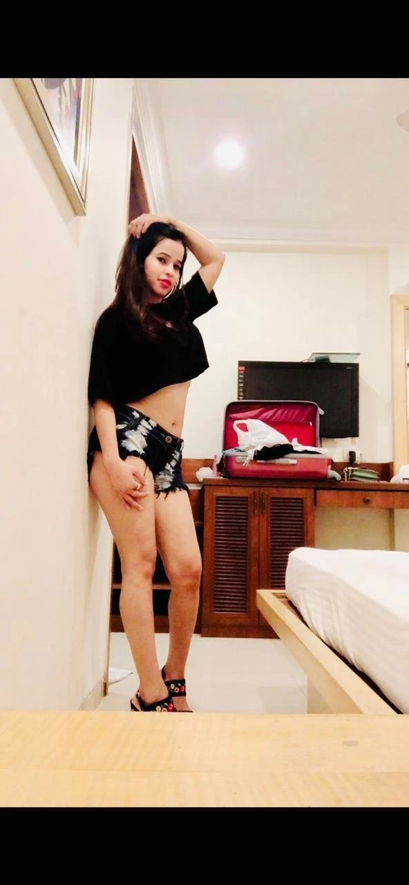Tannu Koor – Indian escort in Mysore — 4 / 5