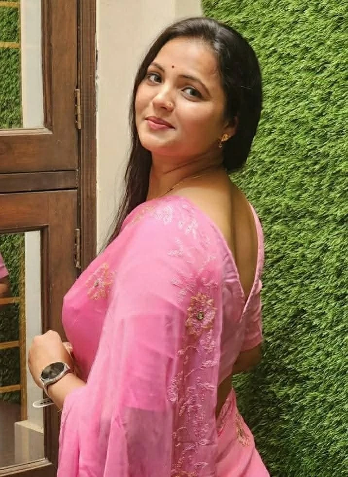 Harshita Sharma – escort in Kolkata — 3 / 9