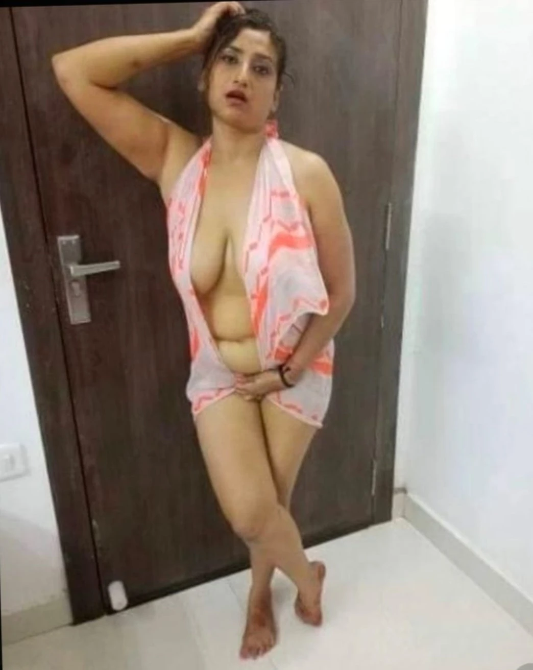 Mona – Indian escort in New Delhi — 3 / 4