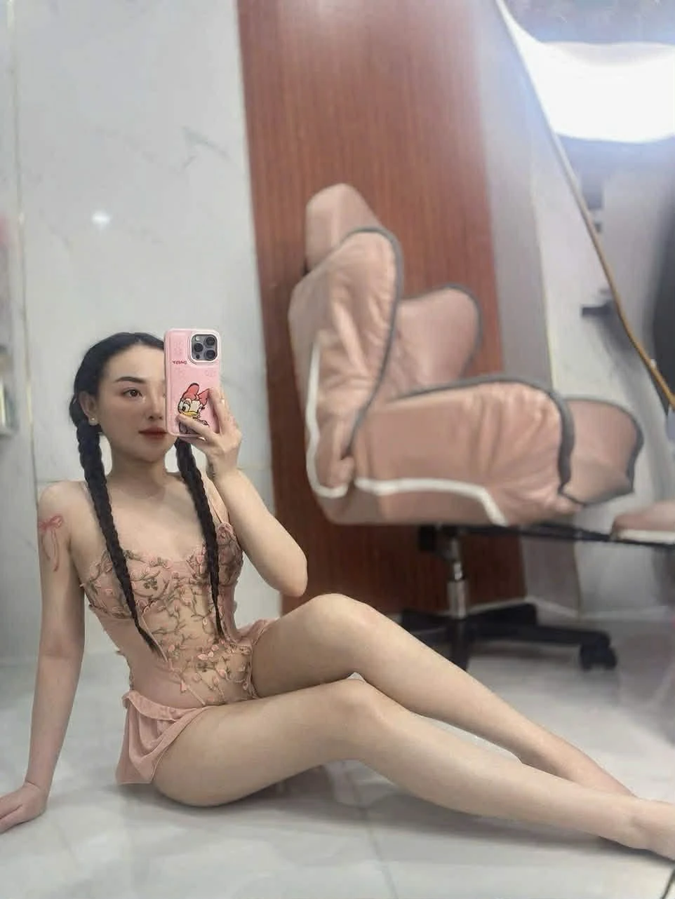 Diamond Massage At Home And Hotel – Vietnamese escort in Ho Chi Minh City — 18 / 20